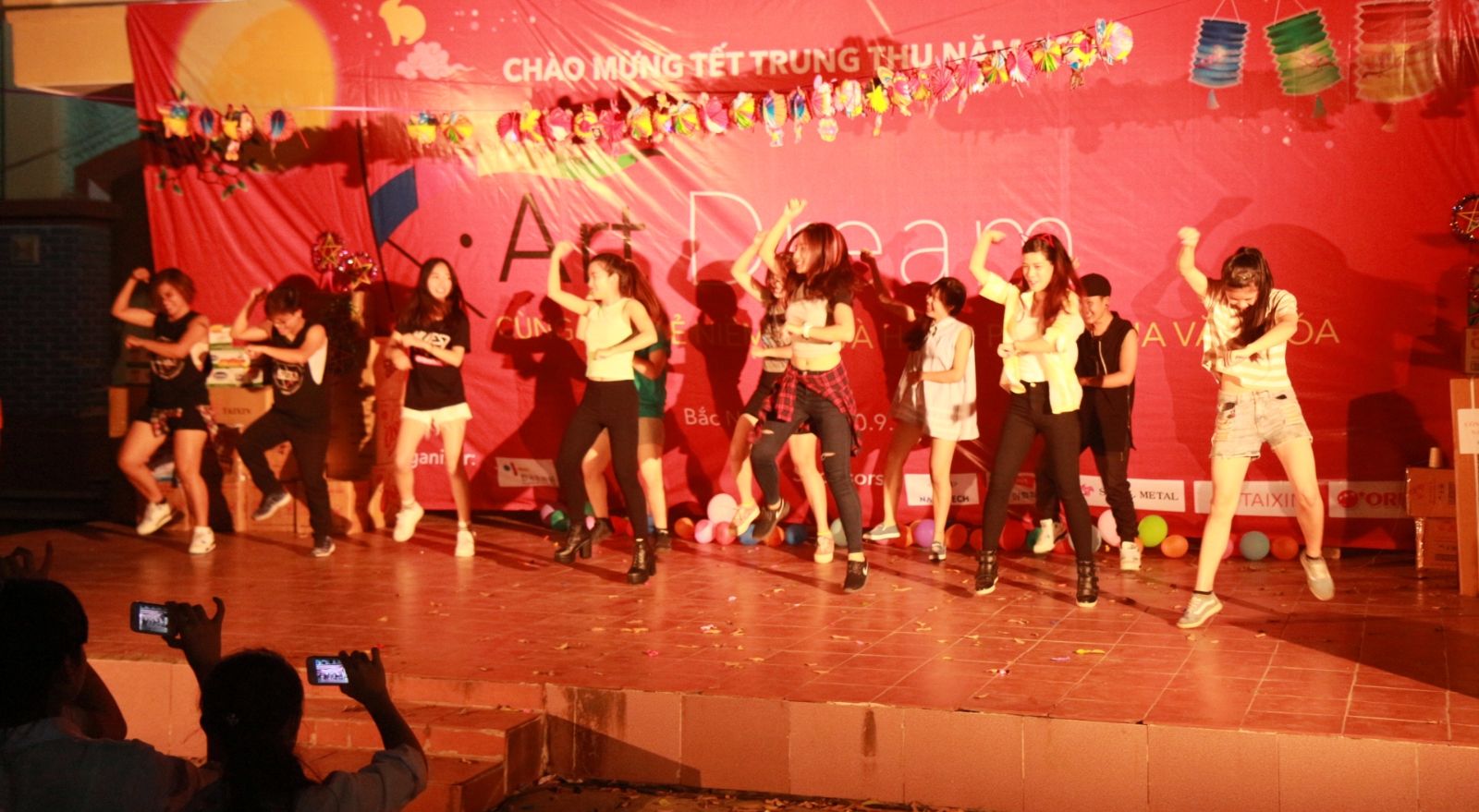 K-art Dream 예술공연봉사단의 ‘강남스타일’ 퍼포먼스