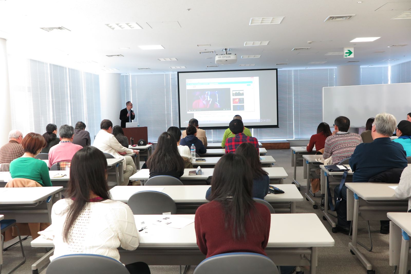 도쿄예술대학의 가타야마 마비 미술학부 교수, 모리 요시타카 국제예술창조연구과 교수가 한일문화교류사를 주제로 미술 분야 강연회를 개최하였다.