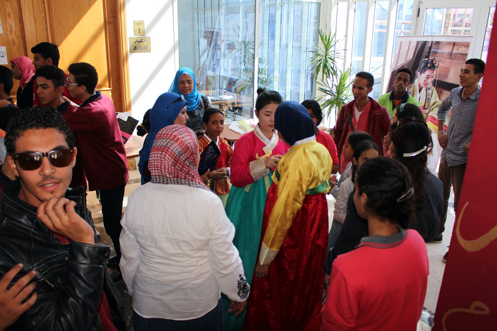 행사 중 가장 인기있었던 한복 체험.