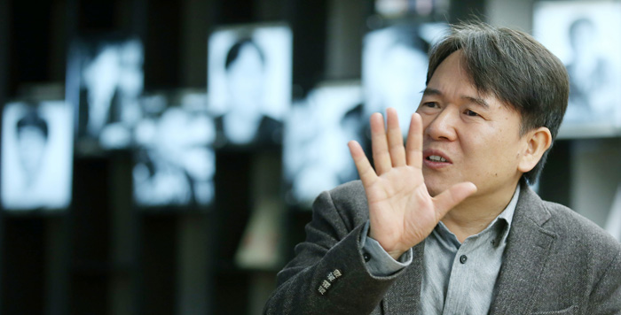 사관의 평가와 별개로 역사적 사실을 충실히 기록했다는 점에서 박 화백은 조선왕조실록을 높이 평가했다.