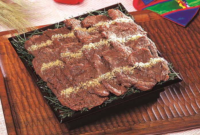 너비아니는 얇고 넓게 저민 쇠고기를 양념장에 재워 불에 구워먹는 음식이다. 조선시대 궁중에서도 즐겼다.