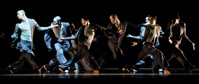 멕시코 과나후아토에서 공연 중인 최상철 현대무용단의 ‘논쟁’2