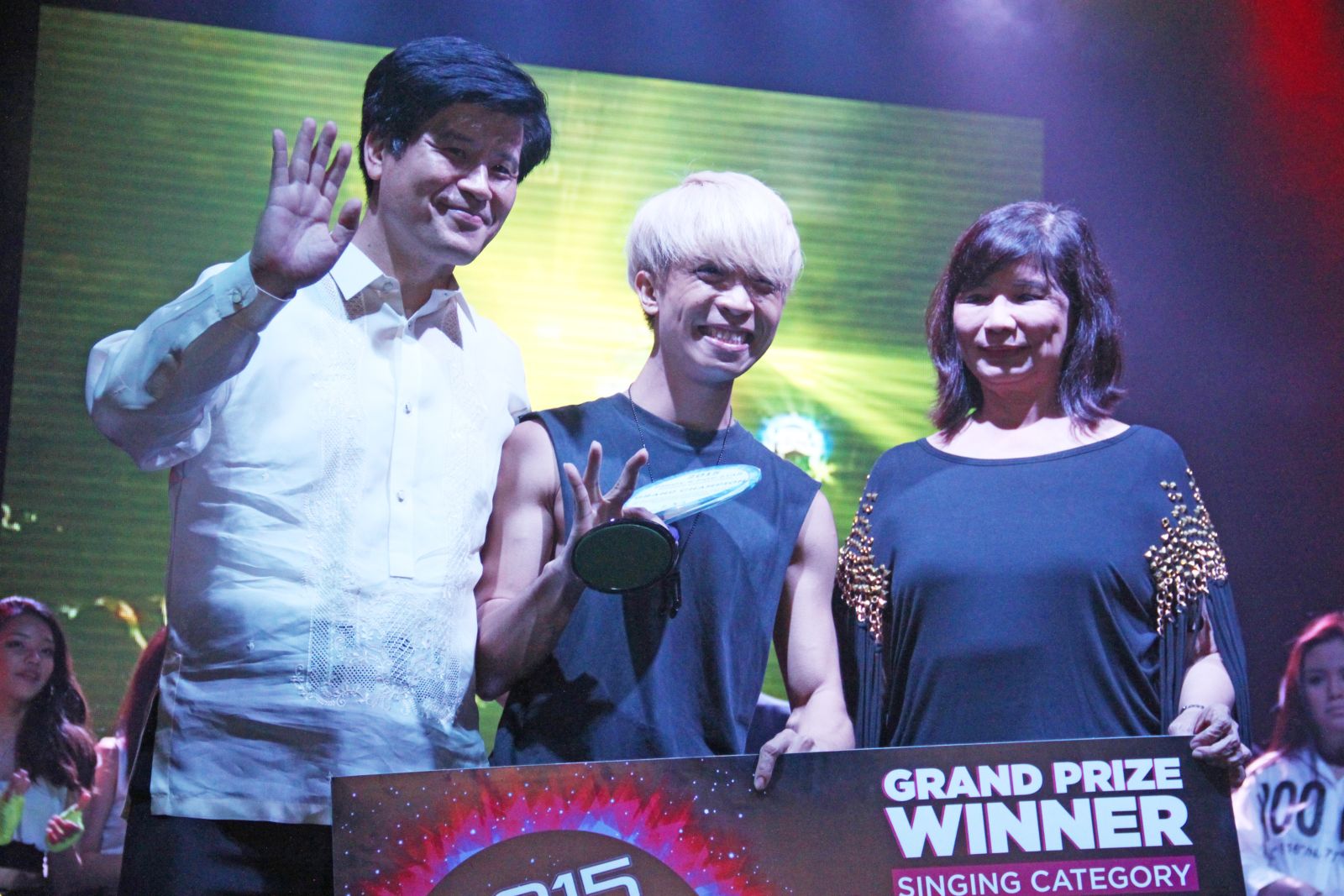 ‘2015 피노이 케이팝 스타(2015 Pinoy K-pop Star)’에서 우승한 팀은 ‘2015 K-pop World Festival’ 세계 예선이나 한국방문위원회가 주최하는 ‘K-pop Festival’ 본선에 필리핀 대표자격으로 참가해 세계 케이팝 팬들과 실력을 겨룬다.2