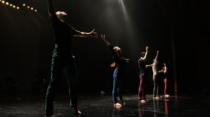 브레시트 무용의 대표작 <조화와 불균형>2