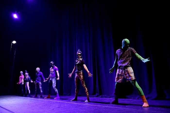 PDPC 무용단은 몸짓콘서트 <직관>을 선보인다.