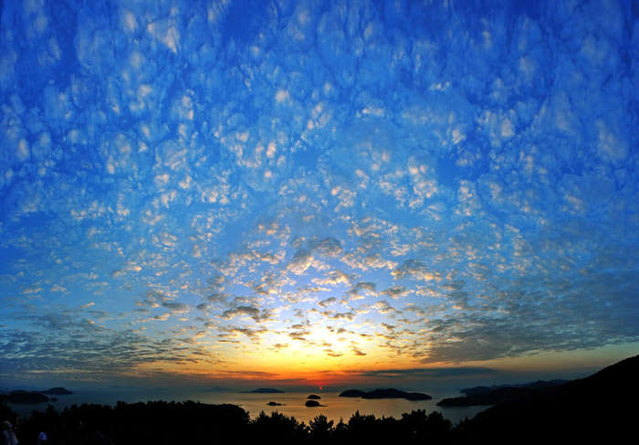 미륵도 달아길의 일몰 풍경 (사진제공: 국립공원관리공단)