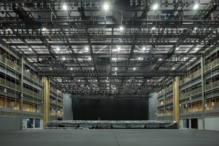 문화전당은 전시관(맨위)과 공연장(가운데), 도서관(아래)까지 복합문화공간으로서의 기능을 수행할 수 있도록 구성됐다.