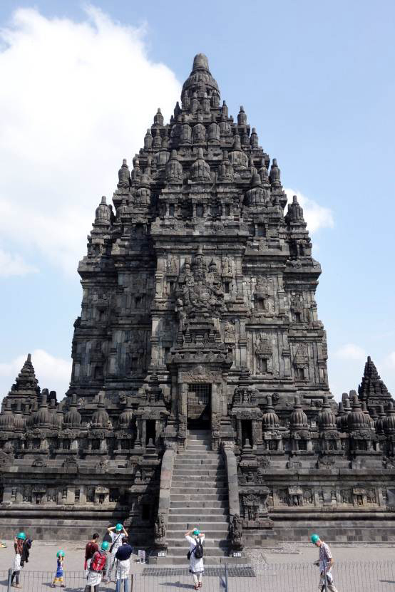 인도네시아 욕야카르타의 프람바난(Prambanan) 사원 (사진: 문화체육관광부) 