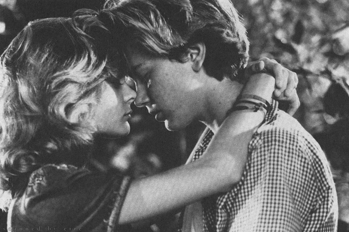 15일 ‘2015 시네마테크의 친구들 영화제’에서 상영되는 작품들 중 찰리 채플린의 ‘시티 라이트’ 와 1988년 미국 영화 ‘허공에의 질주’의 한 장면.