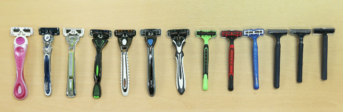 보급형 면도기부터 여성용, 세계 최초로 개발된 7날 면도기까지 다양한 종류를 선보이는 도루코의 면도기 제품들