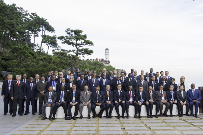 ITU 전권회의의 연계행사로 부산에서 열린 ICT 장관회의 참석자들