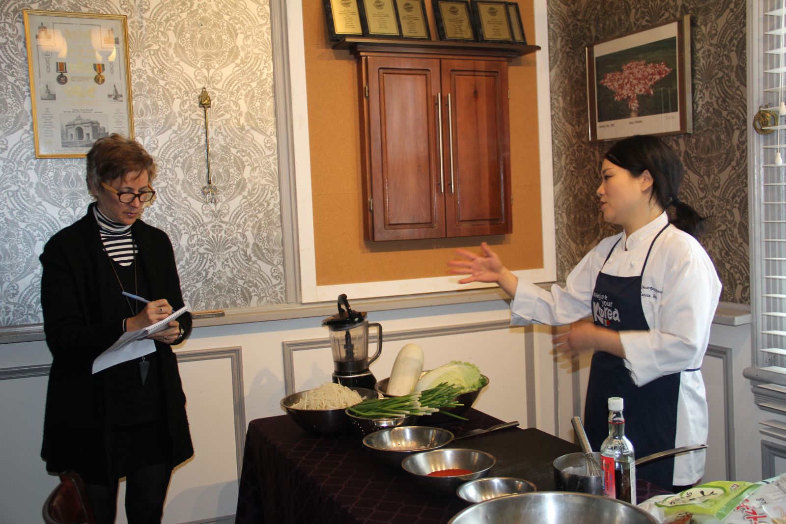 오타와시티즌과 인터뷰 중인 나선나 셰프