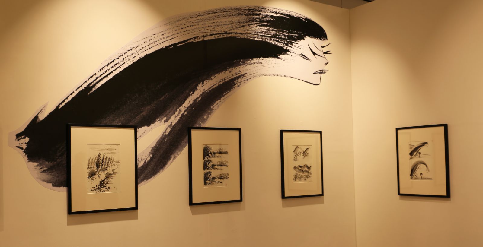 9월 1일부터 10월 22일까지 주벨기에 한국문화원에서 제3회 벨기에-한국 만화 특별전이 열려 양국 작가들의 가족의 가치를 다룬 만화를 선보인다.