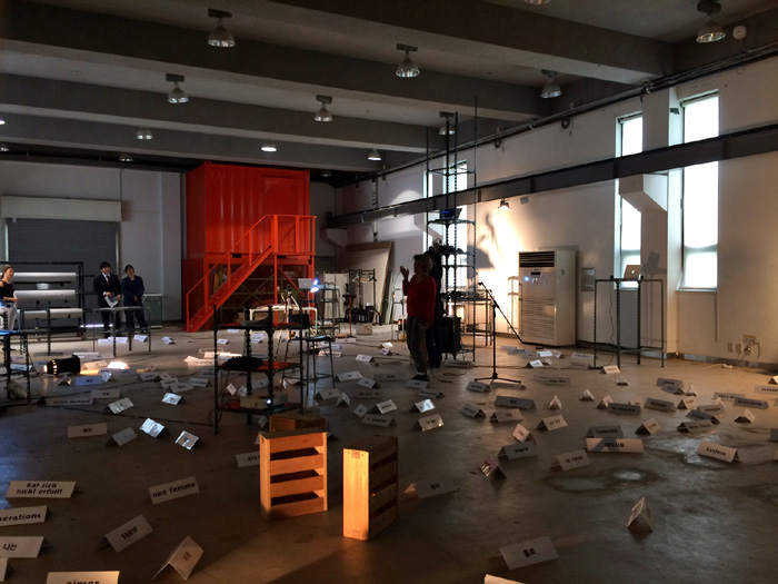 문래동예술창작공장 내부 모습. 다양한 전시, 공연 프로그램이 마련된다._2