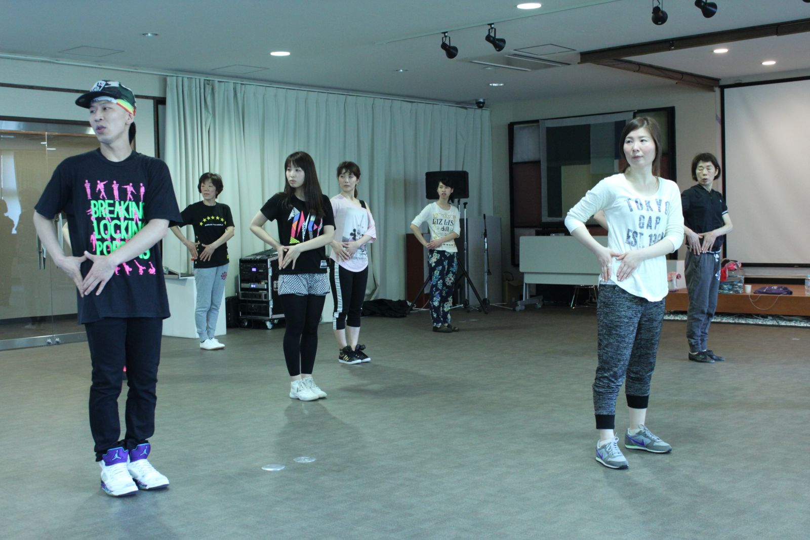 2015년에 개설한 K-Pop 커버댄스 강좌는 모든 강좌 중 가장 빨리 정원을 넘어섰다.