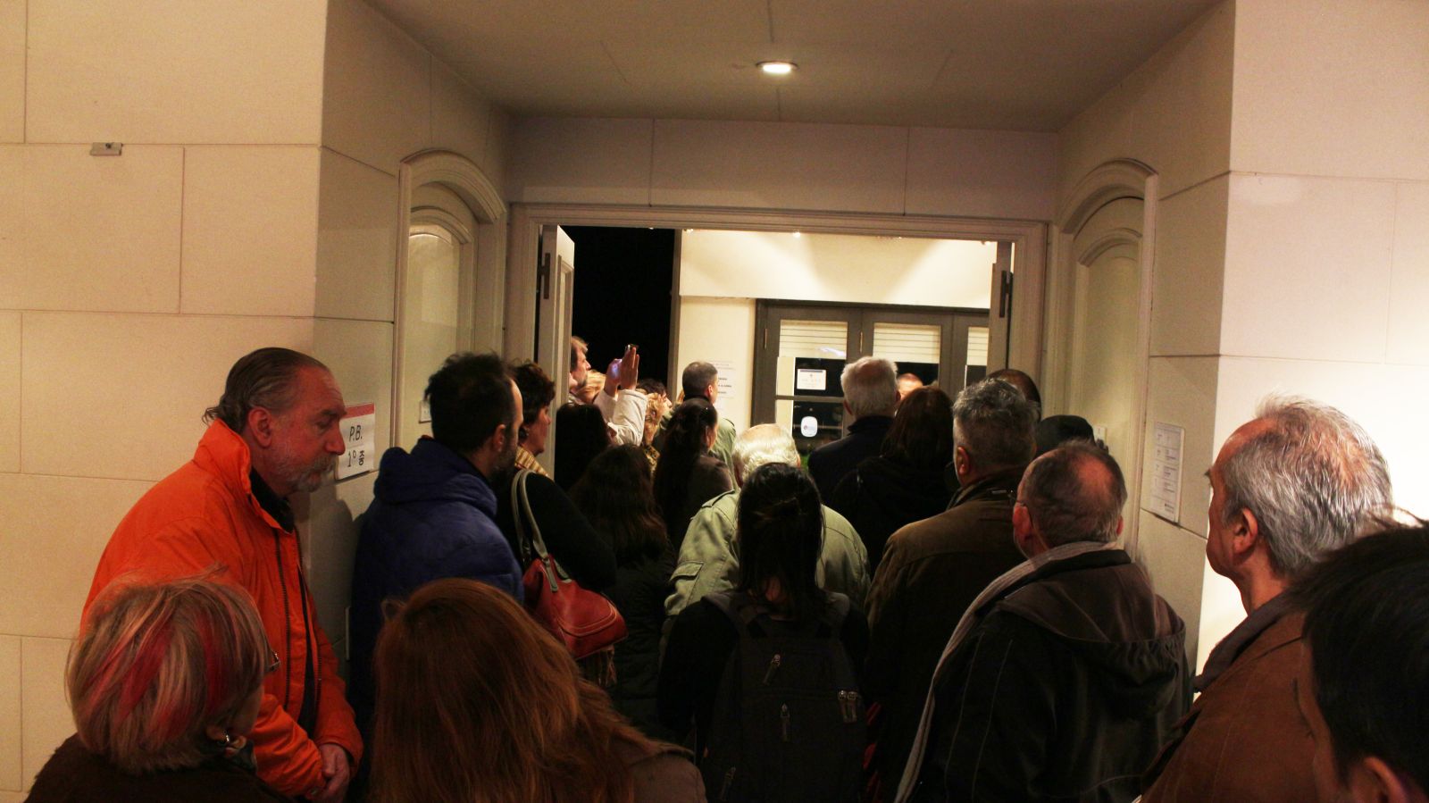 주아르헨티나 한국문화원은 ‘한-아르헨티나 도예가 6인 교류展- Alma del Fuego’ 개막식을 찾은 많은 관람객들로 만원을 이뤘다.