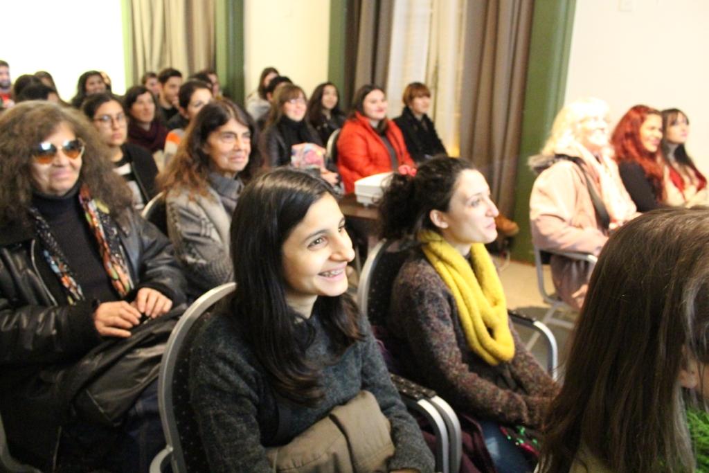 전시회 부대행사로 ‘한국 영화의 역사와 오늘’을 주제로 한 디에고 브로데르센 영화 평론가의 강연회가 열려 한국 영화 팬들에게 지적인 즐거움을 선사했다.