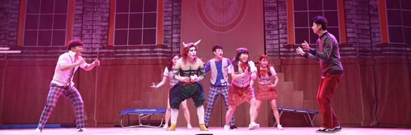 플라잉팀의 넌버벌 공연도 열려 한·중 양국 미디어 관계자, 대학생들이 함께 즐겼다.