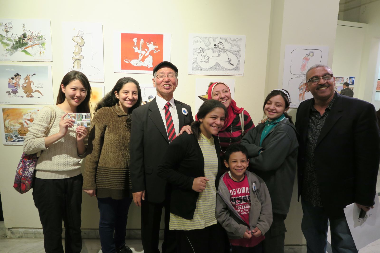 국제만화영상원 임청산 원장과 국제만화대회에 참석한 이집트 시민들