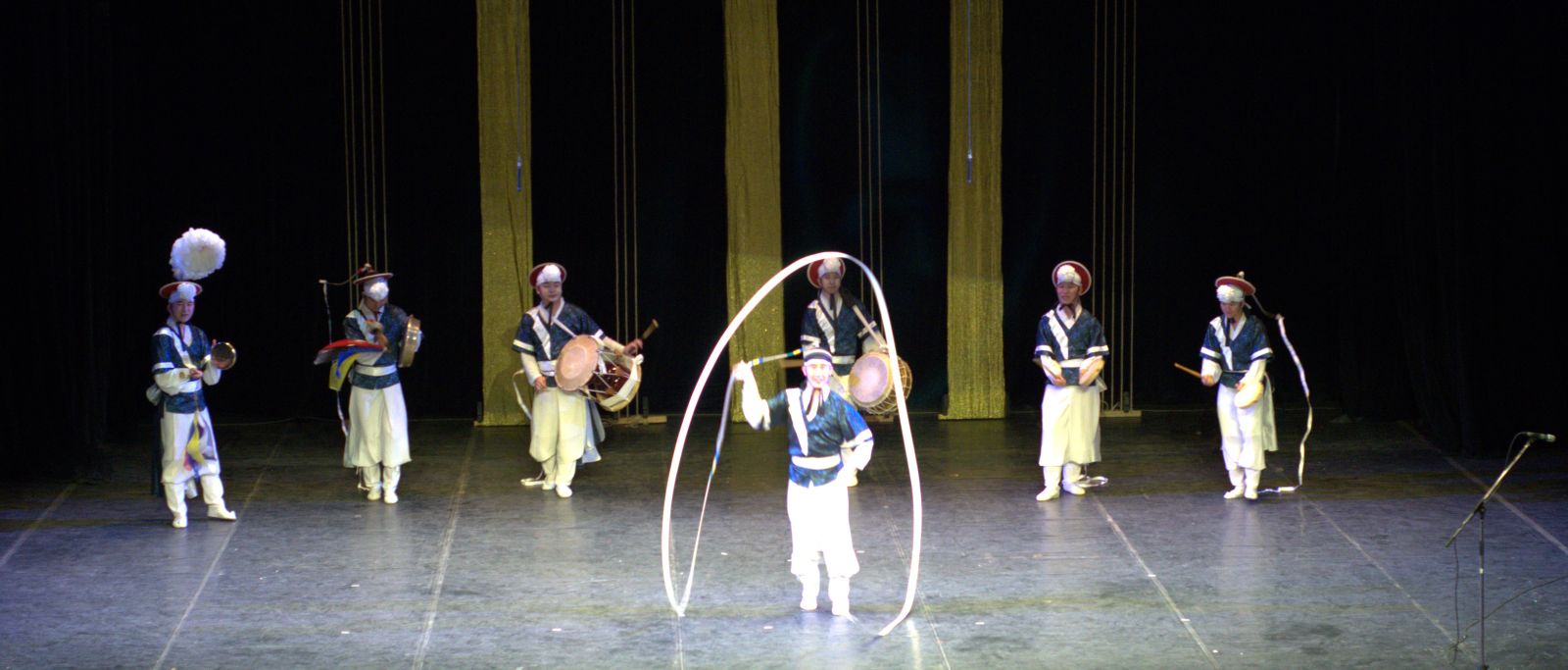 '진명' 공연 모습