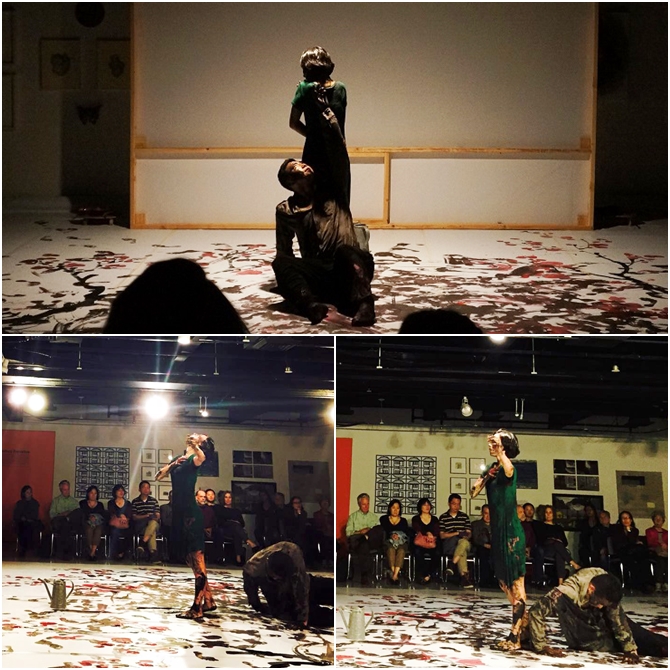 ▲ 주뉴욕 한국문화원 오픈 스테이지 무대를 장식한 <사군자 위에 흐르는 춤>은 동양화와 현대 무용이 조화를 이룬 공연으로 1부 '물들다'와 2부 '상상'으로 구성되었다. 사진은 '물들다'의 공연 장면이다.