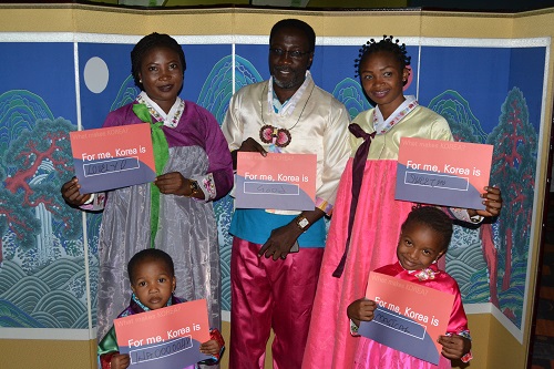 나이지리아에서 한국 전통 공연과 한식, 영화 등 다양한 한국 문화를 즐길 수 있는 '한국문화축제'가 11월 17일부터 21일까지 열렸다.