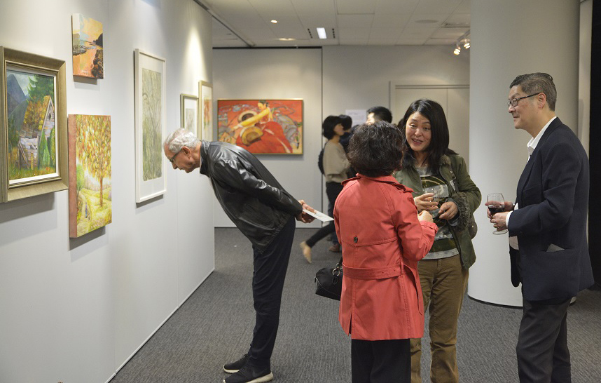 주호주 한국문화원에서 9월 7일 개막한 ‘원더+우먼’전에는 시드니한인여성미술협회 전시 회원과 호주 내 다민족 여성 작가, 한국 초청 작가의 작품 39점이 관객들을 맞았다.
