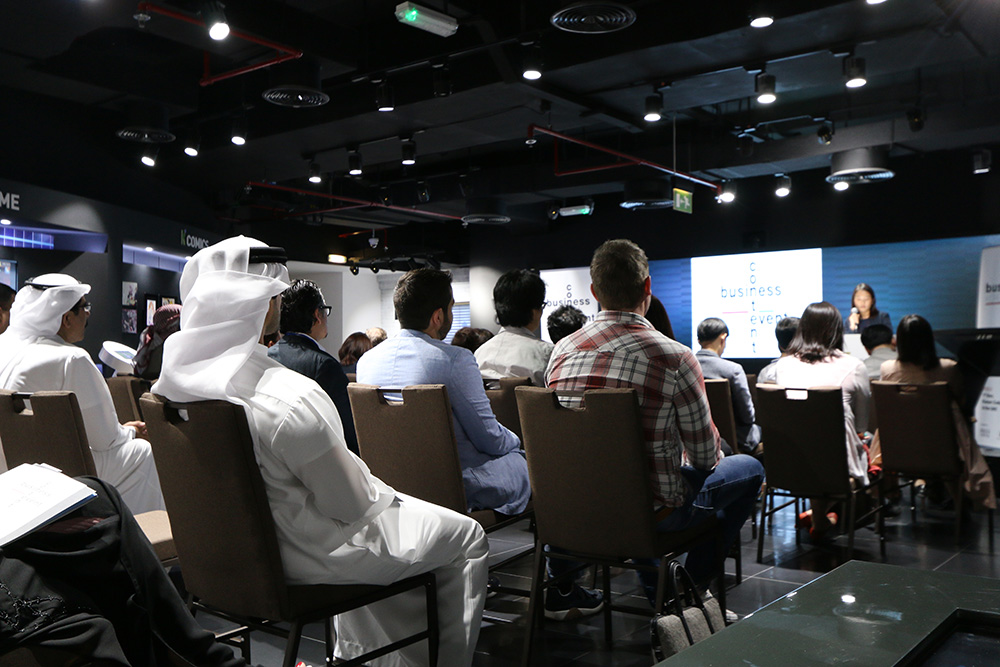 주UAE 한국문화원 ICT관에서 진행된 콘텐츠 비즈니스 이벤트 오프닝. 환영사와 축사 이후 비즈니스 피칭이 이어졌다.