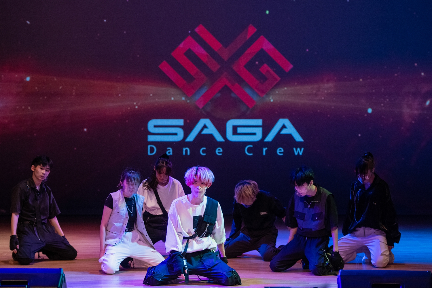 무대를 선보이는 참가팀 SAGA Dance Crew