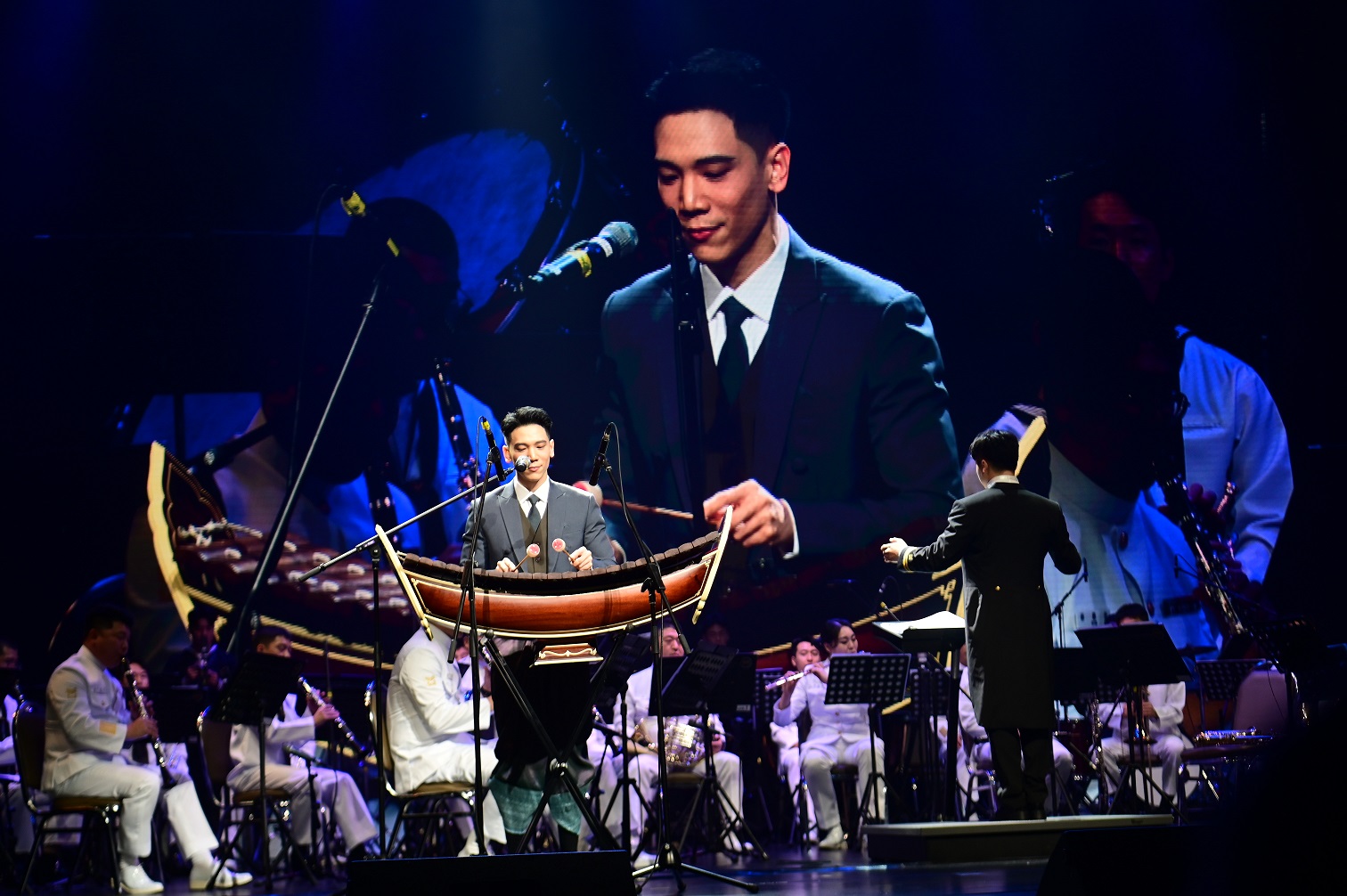 그림입니다.

원본 그림의 이름: TG3_1652.JPG

원본 그림의 크기: 가로 6048pixel, 세로 4024pixel

사진 찍은 날짜: 2024년 11월 26일 오후 7:46