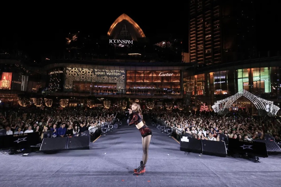 그림입니다.

원본 그림의 이름: ICON2.jpg

원본 그림의 크기: 가로 894pixel, 세로 597pixel