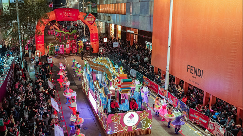 퍼레이드　현장