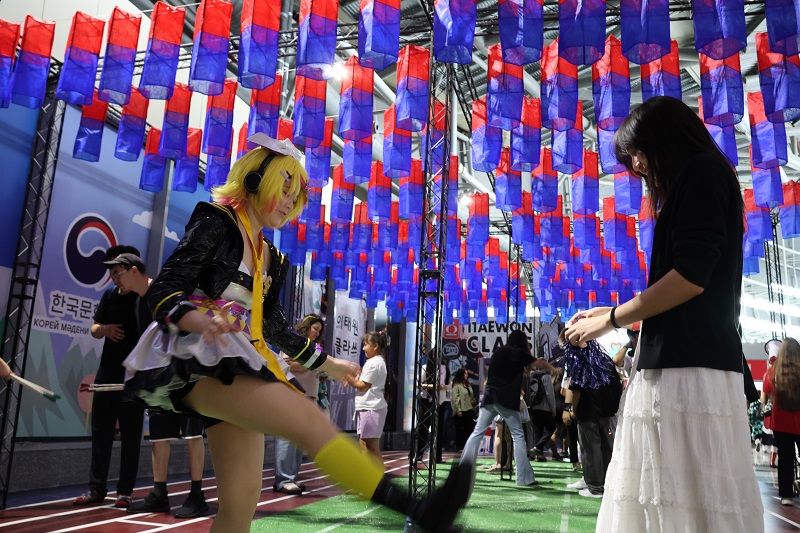 <2025 아스타나 코믹콘>