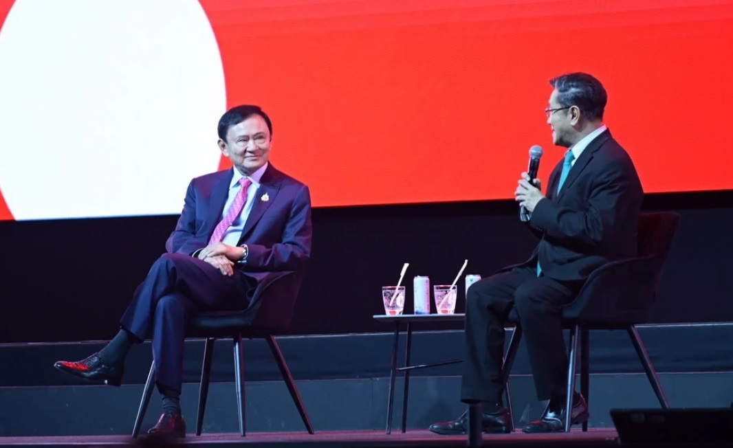 그림입니다.

원본 그림의 이름: 111.jpg

원본 그림의 크기: 가로 1066pixel, 세로 652pixel