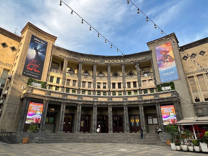 ▲ 예레반 <모스크바> 영화관 전경
