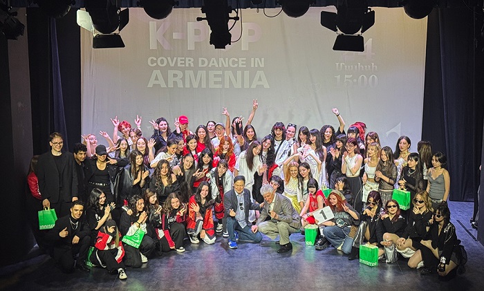 ▲ K-POP 페스티벌 참가자 단체사진