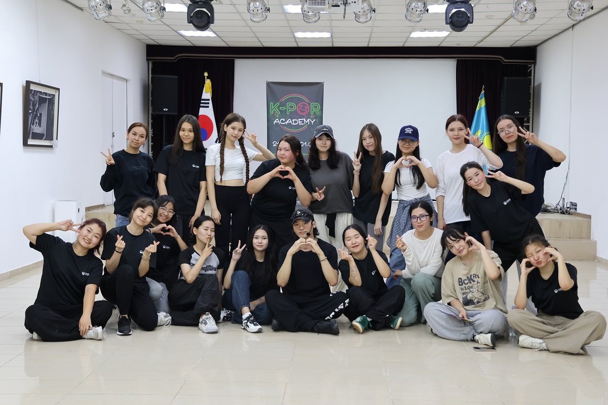 케이팝아카데미단체1