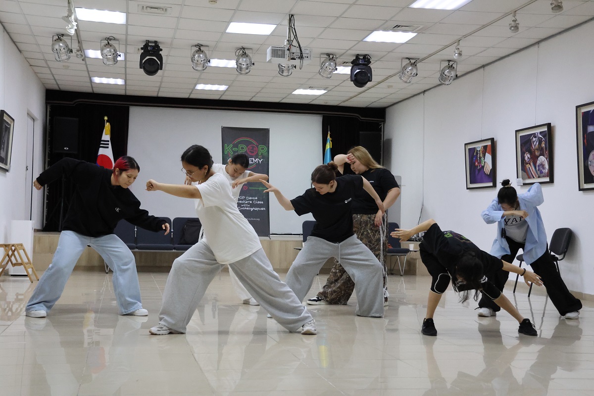 안무익히는모습2