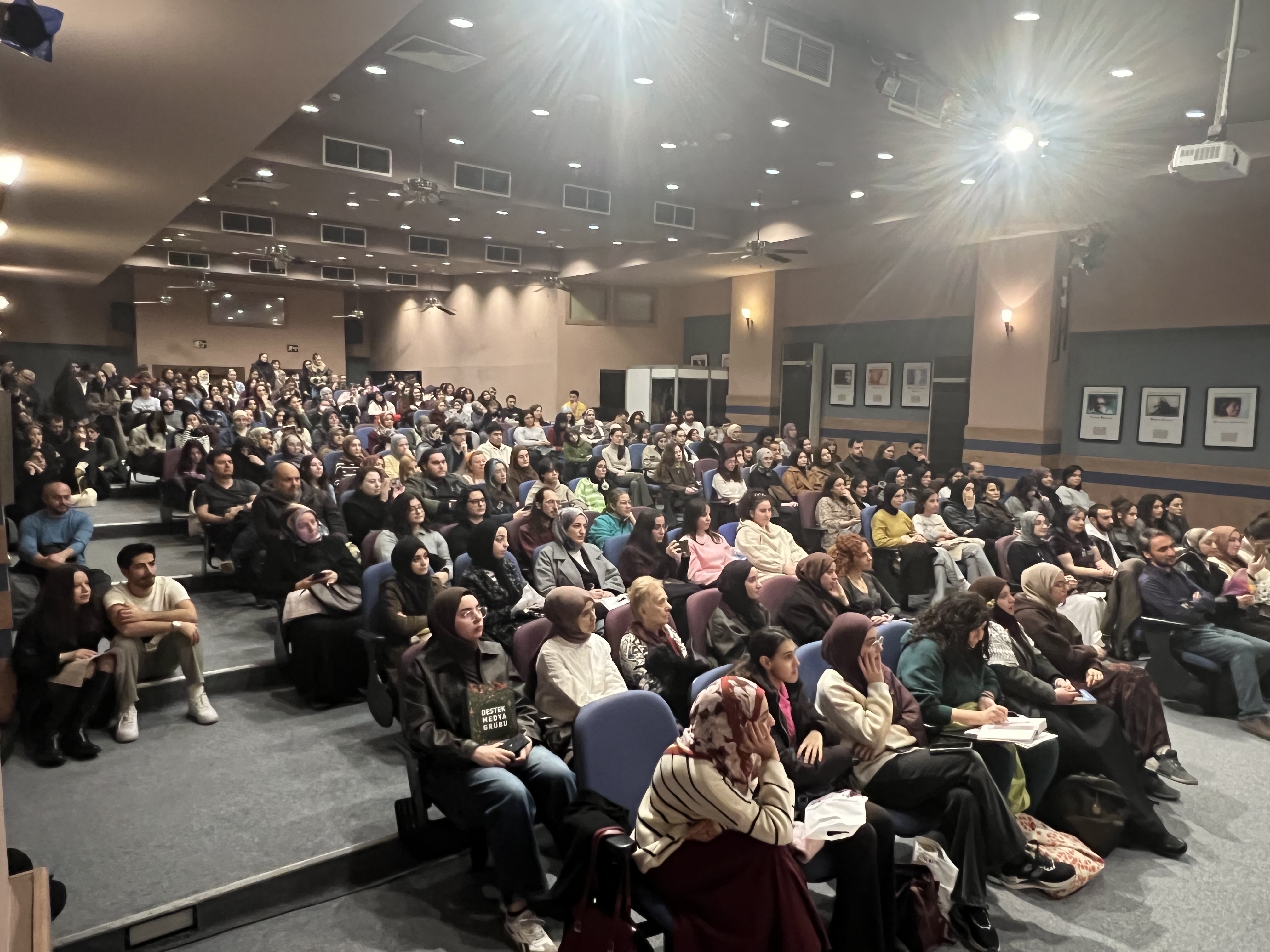 제42회 이스탄불 국제 도서전황보름 작가 대담