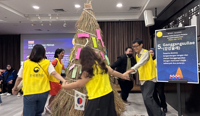 강강술래 체험중인 장면