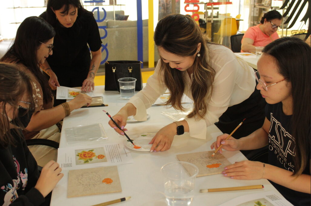 [워크숍] 주브라질한국문화원, USP Korea Corner에서 민화 제작 공예 워크숍 개최