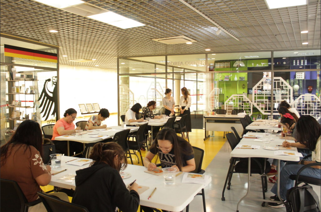 [워크숍] 주브라질한국문화원, USP Korea Corner에서 민화 제작 공예 워크숍 개최