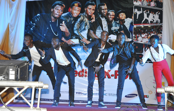나이지리아 케이팝 경연 대회로 후끈후끈