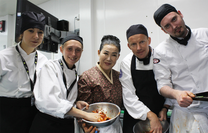  한식 워크숍 영국 요리사들 입맛을 점령하다