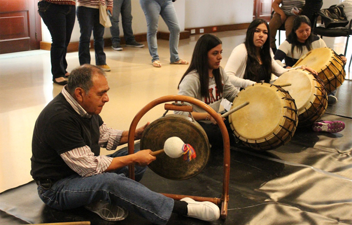 사물놀이 배우고 한국 영화 보는 문화 축제로 한국실 개관을 축하해요
