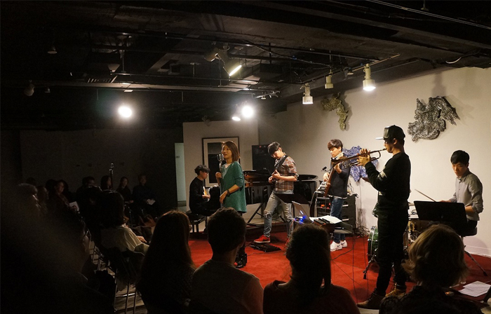 한국식 힙합 재즈 뉴욕의 감성을 두드리다