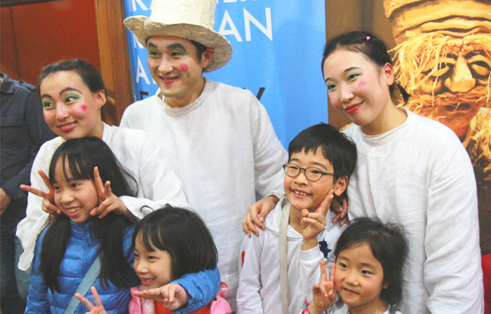 한국 인형극 베트남에 익살과 감동을 전하다
