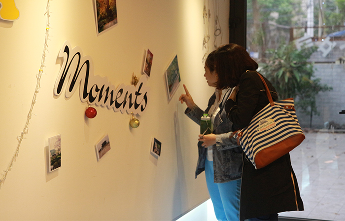 베트남 시민들 시선 속 '한국추억사진전'