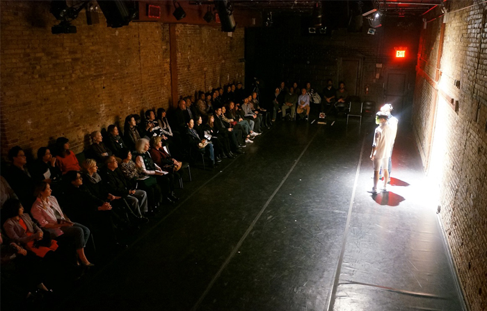 젊은 영웅들의 파워풀한 춤, 뉴욕 실험극장을 사로잡다