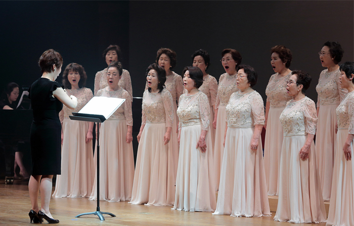오래 연습한 한국가곡 한국 무대에서 불러